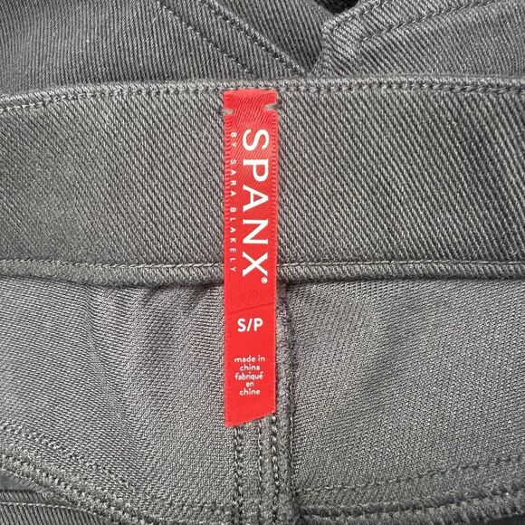 NWT Spanx Jean-ish Pants Womens S Black Capri Crop Jeggings Leggings A373824 - Picture 7 of 9